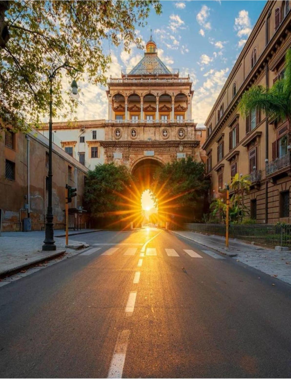 Hola Cathedral House Appartement Palermo Buitenkant foto